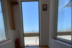 Фотография 22 из 30 - Крым Саки Прибой гостиница на берегу моря ! Сдаем номера недорого - вид на море ! 